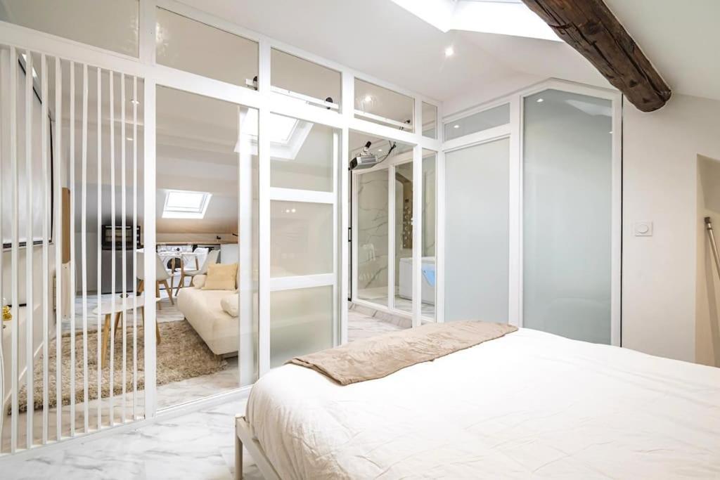 Oasis Chic - Spa Prive & Cinema Reims Luaran gambar