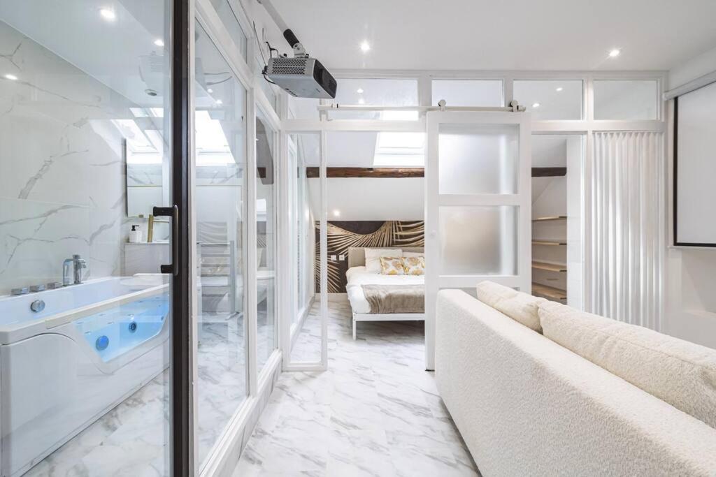 Oasis Chic - Spa Prive & Cinema Reims Luaran gambar