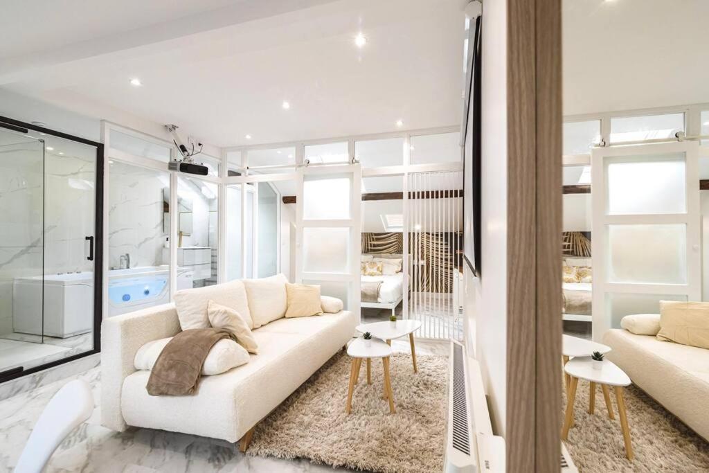 Oasis Chic - Spa Prive & Cinema Reims Luaran gambar