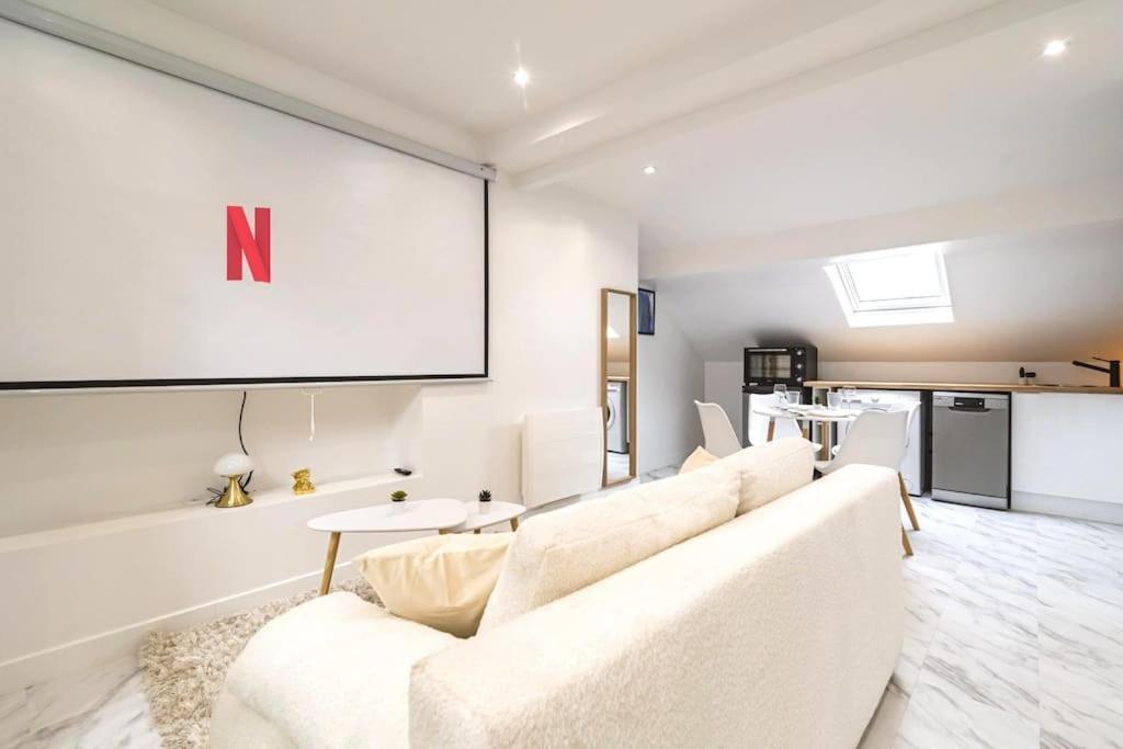 Oasis Chic - Spa Prive & Cinema Reims Luaran gambar